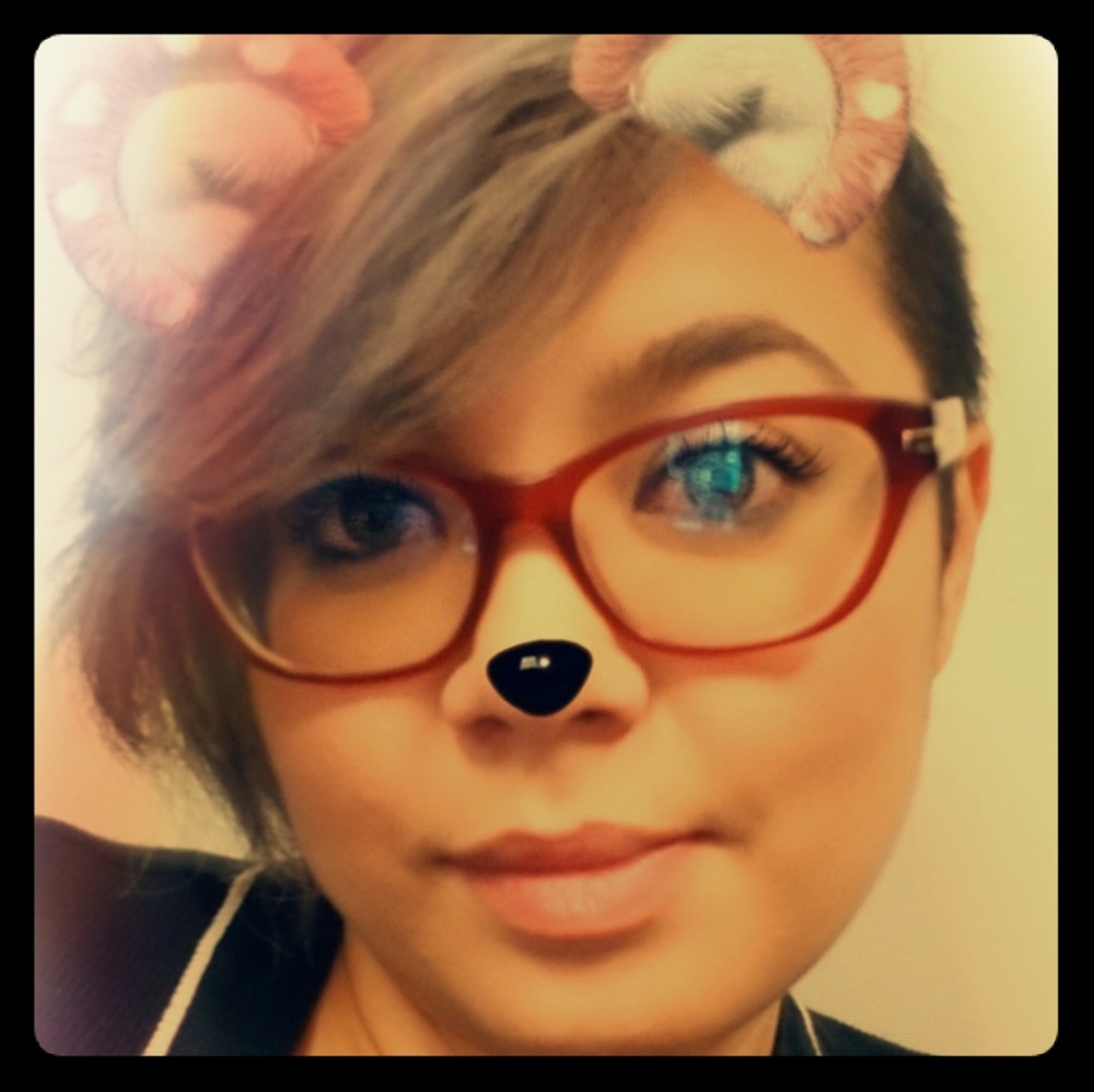 Meet your Posher, Naomi